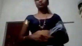Saree Ngeloyor, Mamik Tamil Panas Bikin Makin Liar.