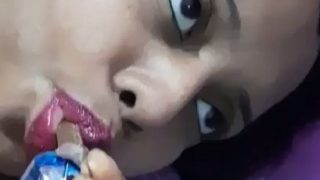 Video Panas Desi Randi Bugil Sambil Makan Cokelat Sebelum Bercinta
