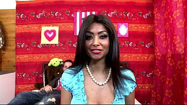 Ngencengin Ibu Latin Yang Bikin Makin Greget.
