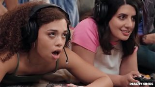 Mode Co-op Ngewe Buat Cewek Gamer / Raja-raja Realita