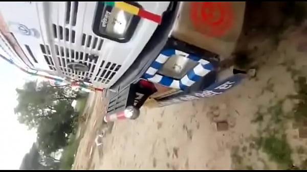 Bercinta Di Truk India