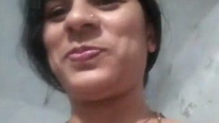 Desi Aunty Lagi Colmek, Video Hot Pamer Memek Basah