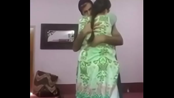 Pasangan Desi Lagi Seru-serunya Di Ranjang, Bikin Makin Pengen Liat.