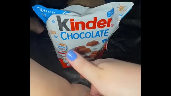 Ngemut Coklat Sambil Colmek Di Lubang Memek Perawan Arab 18 Tahun, Pengen Kontol Gede Sekarang Juga Di Beverly Hills.