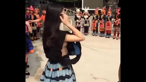 Ngentot Lihat Puting Nyempil Cewek Cina