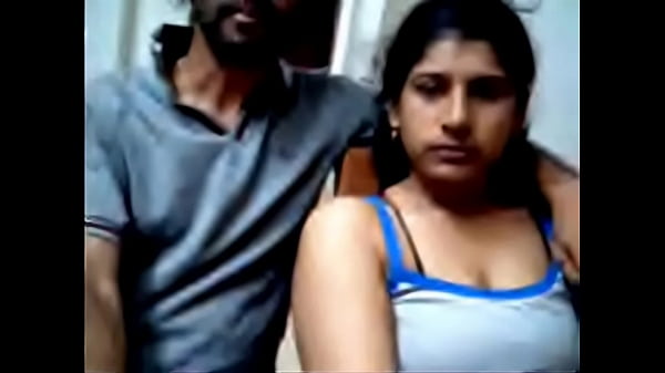 Pasangan Desi Doyan Pamer Bugil Di Webcam