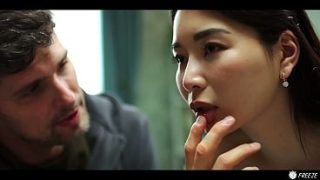 Gadis Kpop Asia Imut Ngilerin Kontol Sampai Muka Beku Dientot Habis-habisan