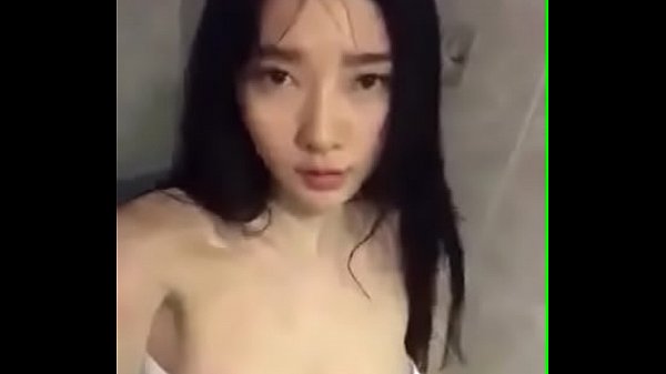 Cewek Model China, Goyangin Pantatnya Bikin Ngiler.