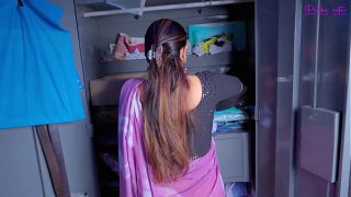 Desi Pembantu Montok Ketahuan Curi Celana Dalem Majikan, Langsung Digebrak Suaminya Di Posisi Doggy, Bulu Memek Basah Kuyup, Audio Hindi Bikin Makin Panas!