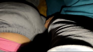 Ngentot Istri Tetangga, Memek Basah Kena Kontol Besar, Selingkuh Panas Bikin Ngilerrr