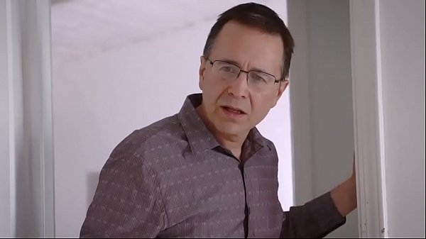 Ngentotin Ibu Tiri Hot Gue Pas Ultah Biar Makin Panas