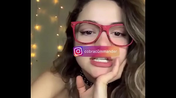 Hot Russian Goyang Panas Dan Belahan Dada Jelas Di Bigo