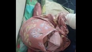 Tante Riani Ngebulat Kontol Sambil Nikmatin Rasanya Yang Bikin Makin Pengen.