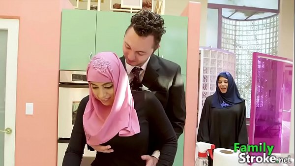 Stepbro Ngentot Stepadik Arab, Mulus Kecanduan Kontol