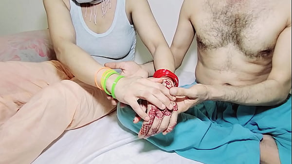 Punjabi Muslim Bhabhi Ngaceng, Ngentot Memek Belakang, Dever Panas Ngewe Bokong Gede Ala Doggy, Suara Hindi Bikin Makin Basah