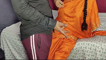 Dever Ne Desi Bhabhi Ki Chut Ki Pyaas Bujhai, Bas Ab Toh Aur Nahi Ruka Jata.