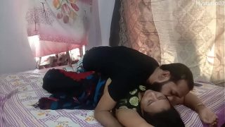 Video Bokep Kakak Adik Tiri India Paling Hot, Suara Jelas, Musik Bikin Nafsu.