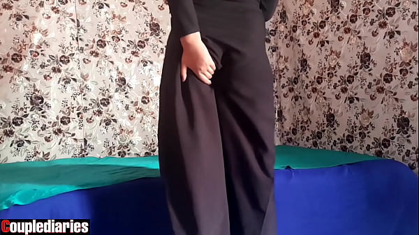 Istri Hijab Arab Lagi Horny, Langsung Telepon Selingkuhannya.