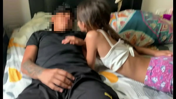 Hermanastra Nekat Ngewe Sama Kakak Tiri Pas Ortu Tiri Lagi Pergi – Cerita Panas Full Version