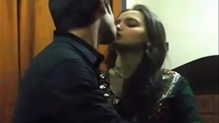 Gadis Mumbai Seksi Nikmati Kontol Keras Pacarnya