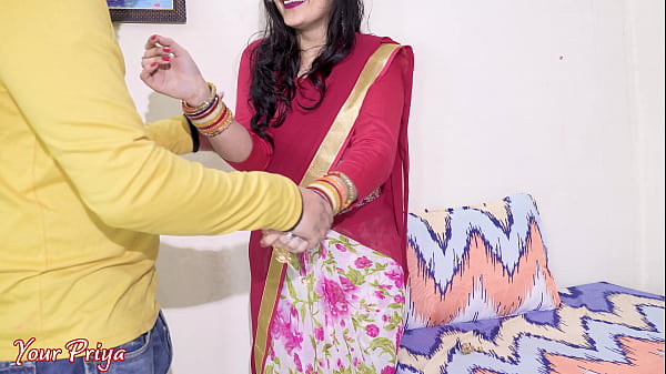Desi Bhabhi Dal Dal Kutti, Dalem Blowjob Abis, Gila Ngentot Di Pantat. Video Sex Hindi.