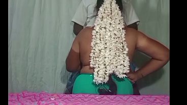 Desi Tamil Istri Tetangga Yang Lagi Butuh Nafsu, Siap Digaruk Di Rumah.