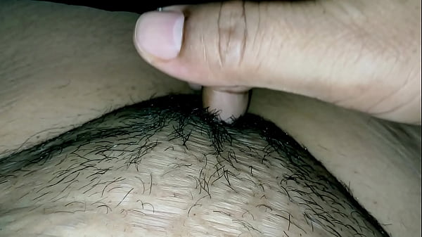 Ibu Tiri Dengan Pantat Besar Setuju Tidur Seranjang Sama Anak Tiri, Malam Itu Jadi Panas Dan Basah.