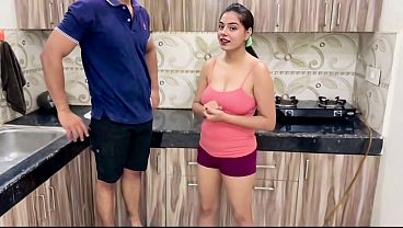 Cewek India Anak Tiri, Memeknya Lebih Rapet Dari Istri Gue, Versi Hindi.
