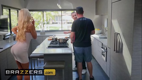 Cerita Istri Nyata – (courtney Taylor, Keiran Lee) – Courtney Bantuin Suami Lain Biar Nggak Kemlempem – Brazzers