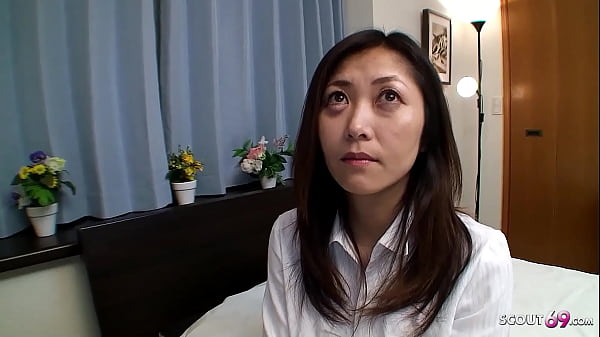 Ibu Tiri Tua Jepang Menggoda Untuk Ngewe Dan Crot Di Dalam, Bokep Jepang Tanpa Sensor.