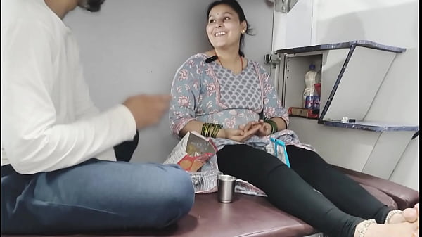 Ibu Tiri Ngewe Di Kereta Dari Kashmir Sampai Kanyakumari, Panas Banget