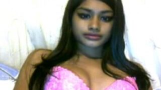 Viral Video Bugil Cewek Desi Hot Colmek Di Depan Webcam