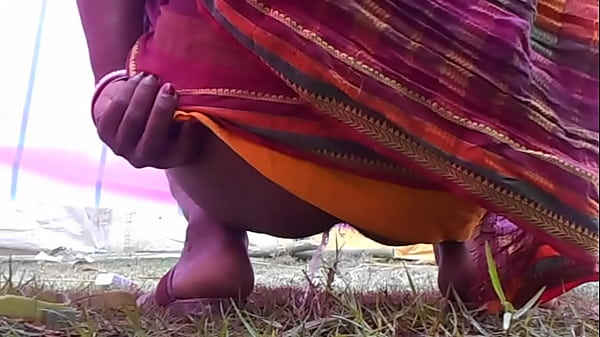 Desi Bulu Lebat Becek Kencing