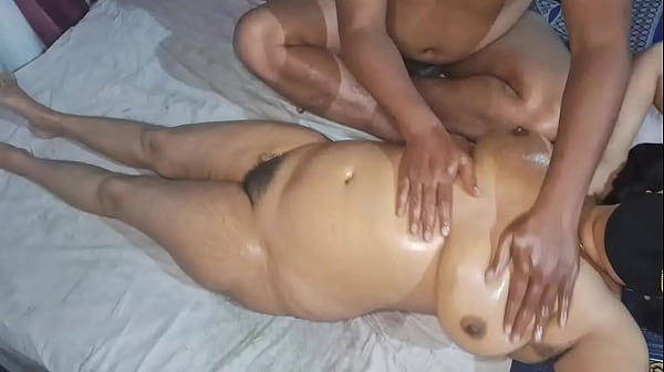 Desi Bhabhi Nude Massage, Badan Meremang Kena Sentuh