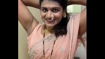 Wanita India Seksi Pamer Ketiak Basah Bikin Nafs