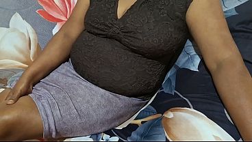 Mama Tiri Asia Yang Nafsu Lagi Liburan, Siap Digaruk Di Kamar Hotel.