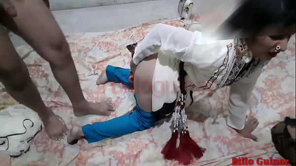 Video Desi Desahan Hot Pasangan Desa India Ngewe Dikit-dikit Sambil Ngomong Hindi