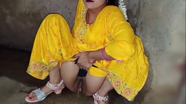 Desi Bhabhi Ki Gandi Chudai Ki Erotic Baatein, Hindi Audio Mein Suno Aur Garam Ho Jao.