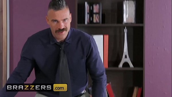 Kantor Panas, Toket Montok Monique Alexander Digerakkin Charles Dera Pakai Remote, Bos Nakal Banget